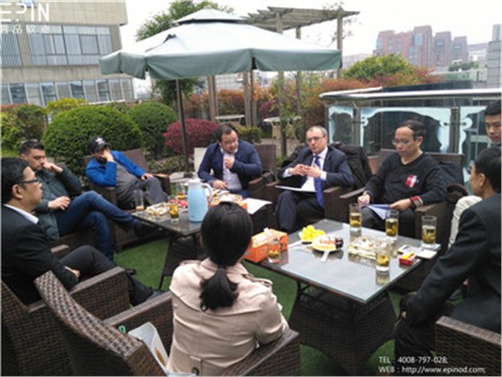 意大利國家電視5臺(tái)記者和米蘭蒙扎市政府副市長到公司考察