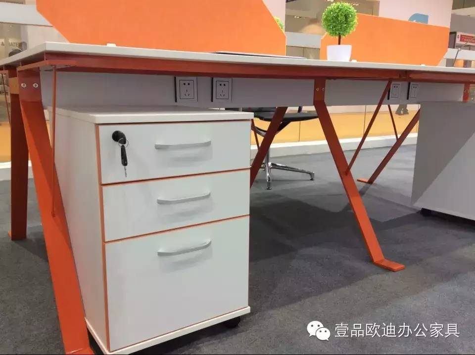 壹品歐迪攜新品亮相2015上海家具展！