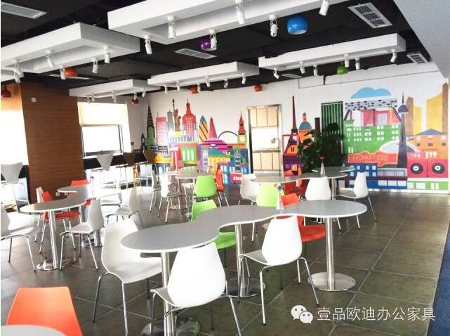 【央視新聞客戶端】京東JD讓老百姓放心網(wǎng)購，壹品歐迪讓京東JD綠色辦公